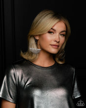 Load image into Gallery viewer, Fierce Fringe-black