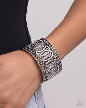 Load image into Gallery viewer, Forged Fashion-white
