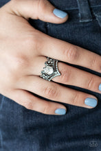 Load image into Gallery viewer, Metro Queen-black
