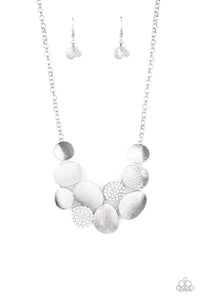 A Hard LUXE Story/Tough LUXE-white