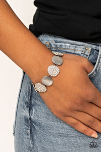 A Hard LUXE Story/Tough LUXE-white
