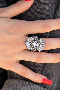 Daringly Deco-black