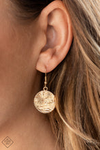 Load image into Gallery viewer, Circulating Shimmer-gold
